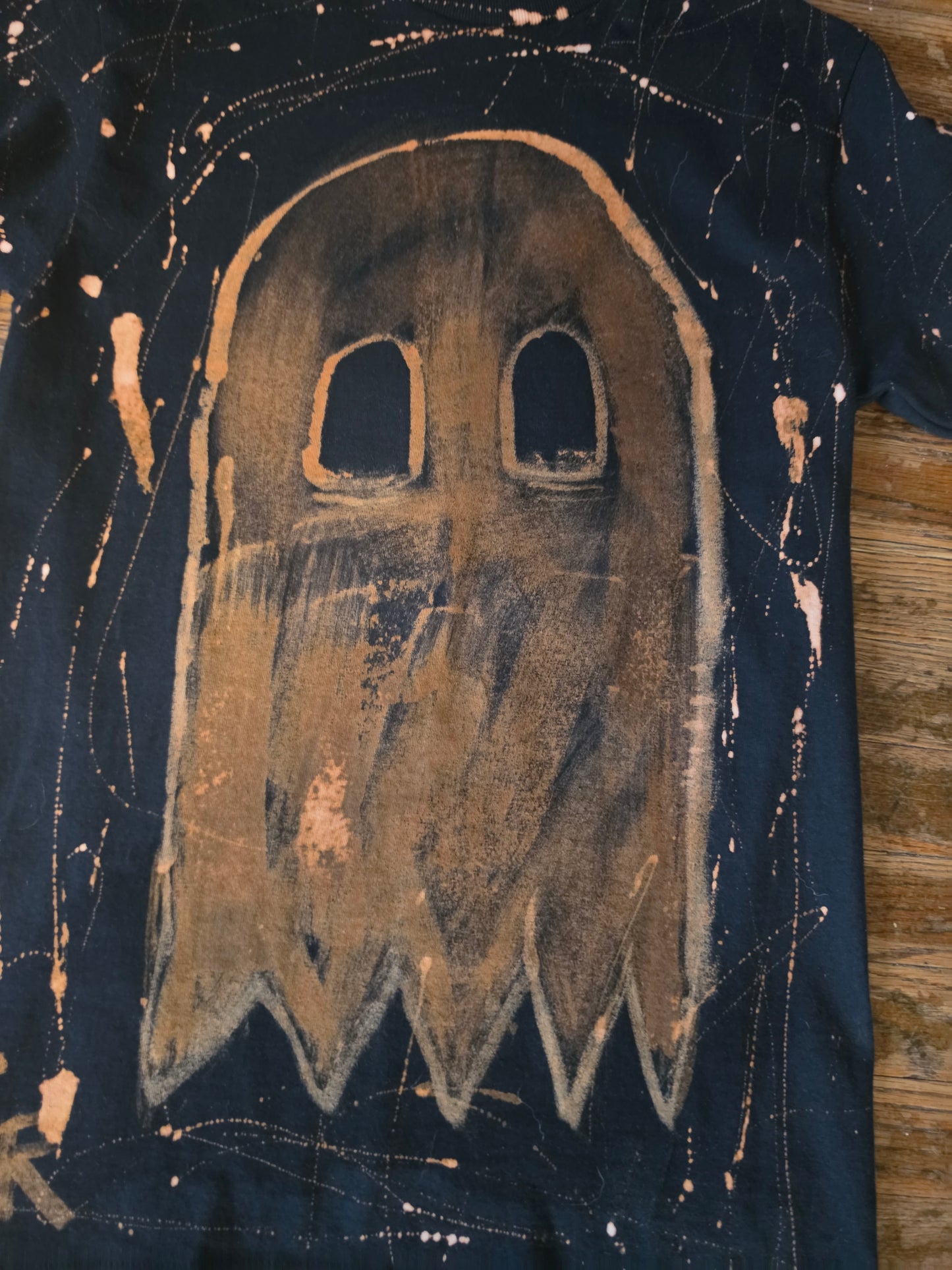 The Hollow Ghost Horror Bleached Shirt HLW-001-S