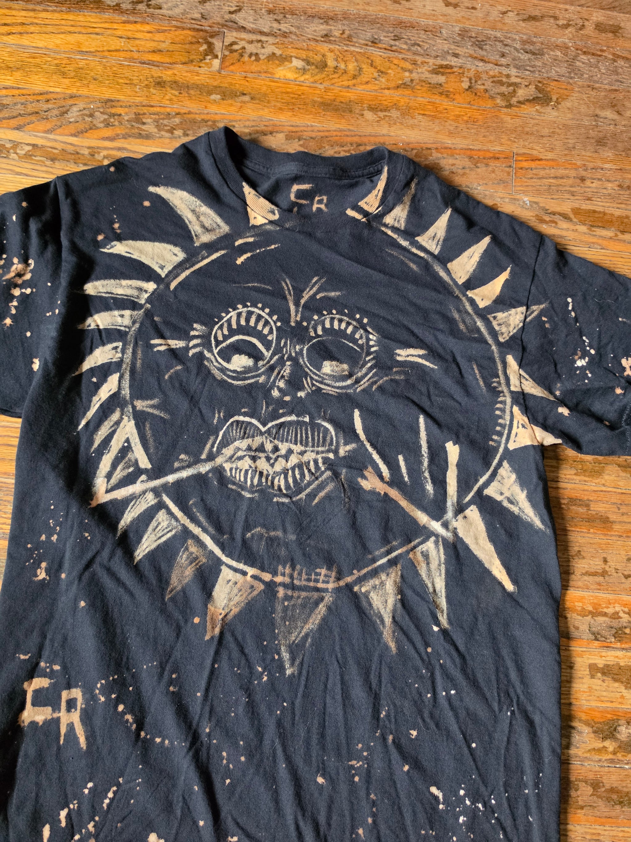 Grumpy Celestial Sun Alt Fantasy T-Shirt Large GS-L-01