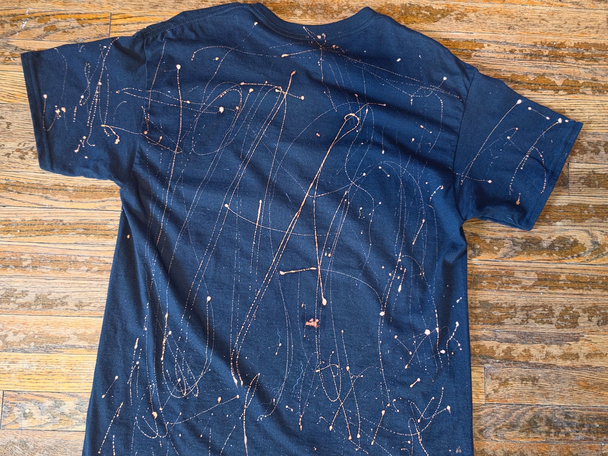 The Hollow Ghost Horror Bleached Shirt HLW-001-L