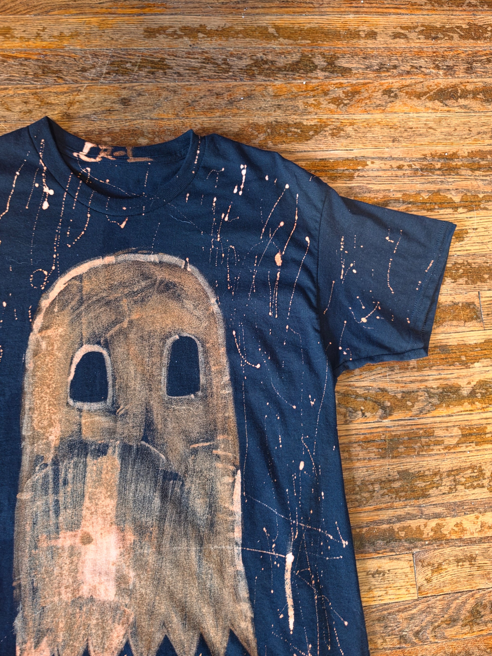 The Hollow Ghost Horror Bleached Shirt HLW-001-L
