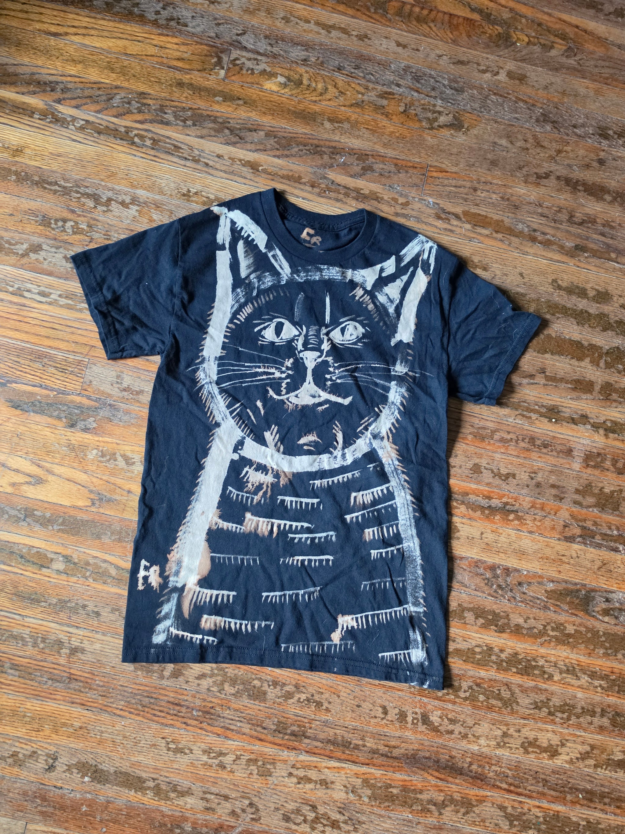 Calico Cat Alt Cute T-Shirt Small C-S-01
