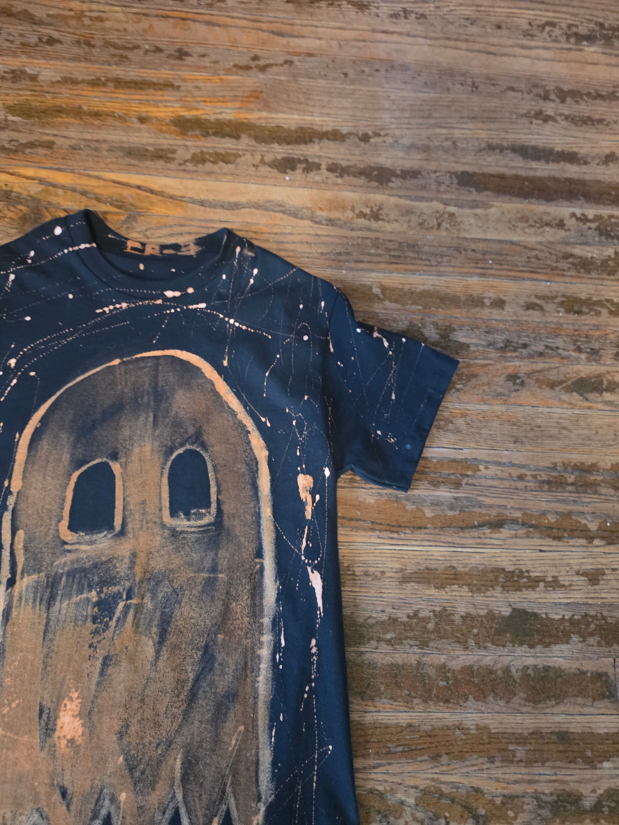 The Hollow Ghost Horror Bleached Shirt HLW-001-S