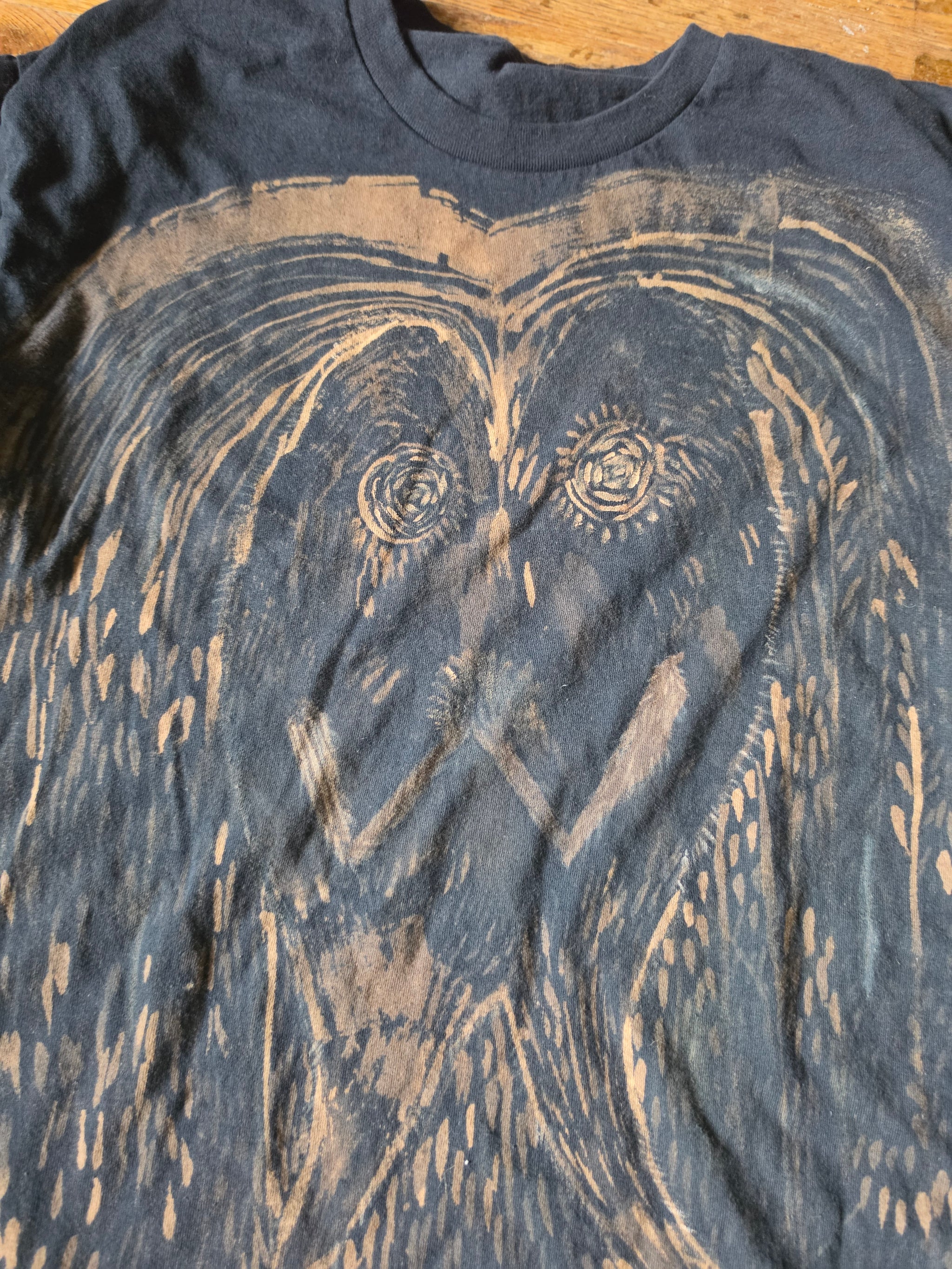Classic Mothman Cryptid T-Shirt Large UMA-L-01